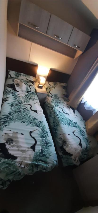 Lapwing 5 Hotel Scarborough Bagian luar foto